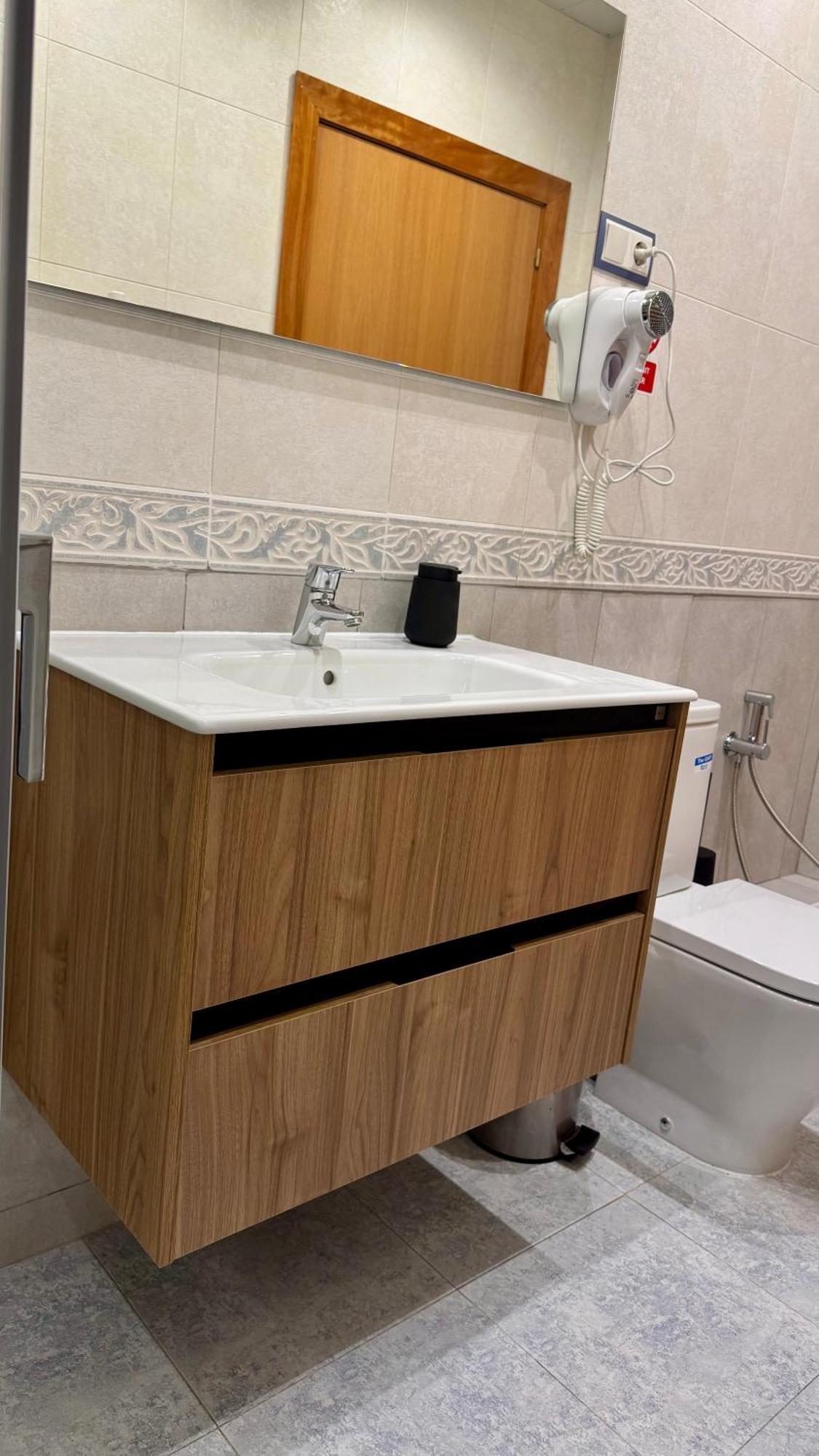 Hostal Madrazo Barcelona Bagian luar foto