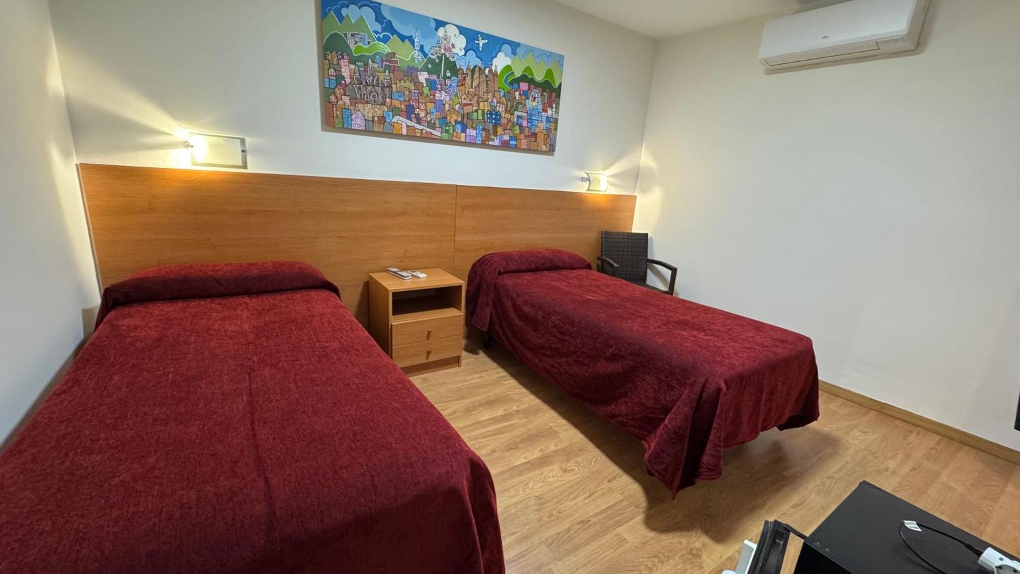 Hostal Madrazo Barcelona Bagian luar foto
