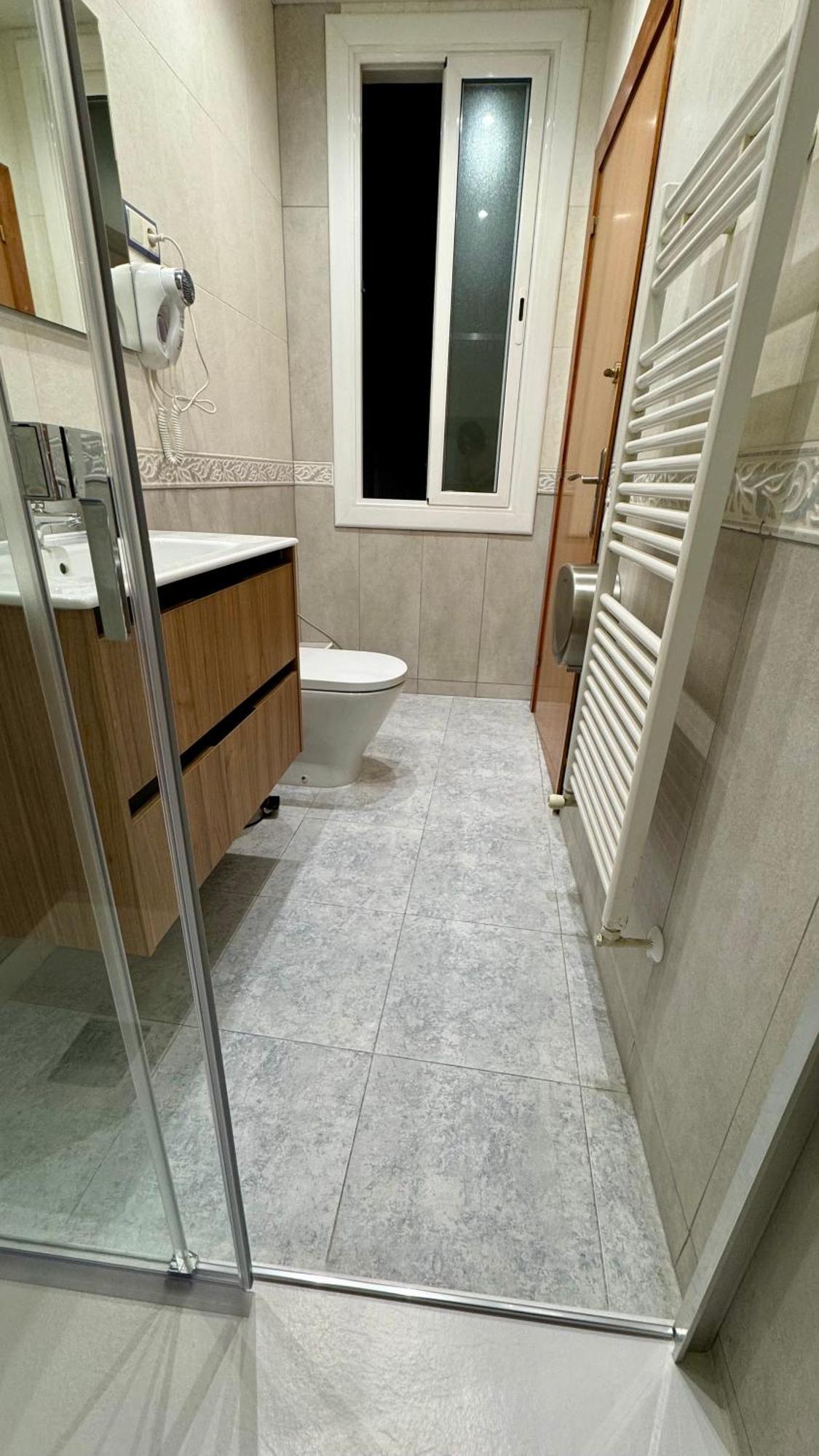 Hostal Madrazo Barcelona Bagian luar foto