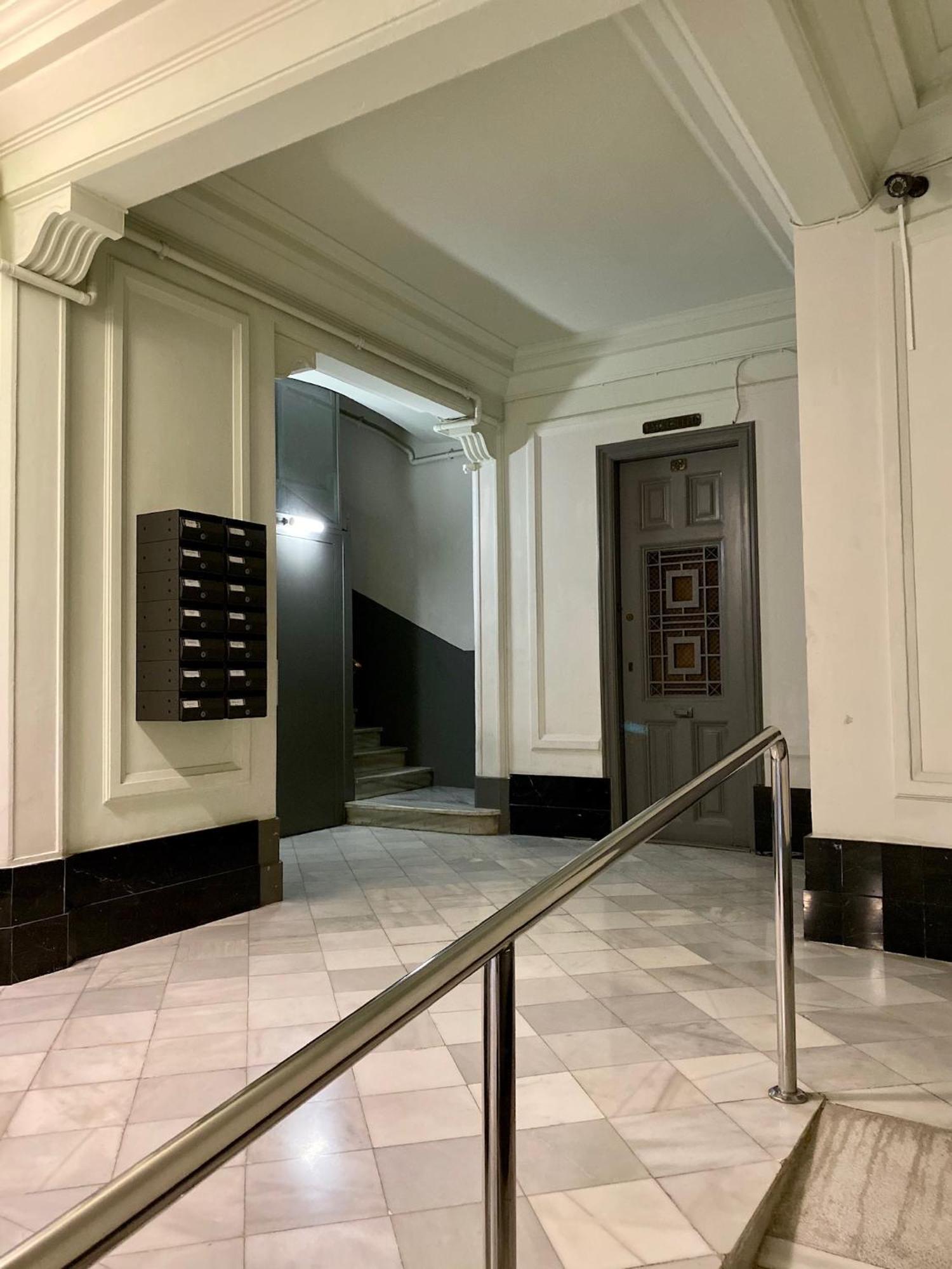 Hostal Madrazo Barcelona Bagian luar foto