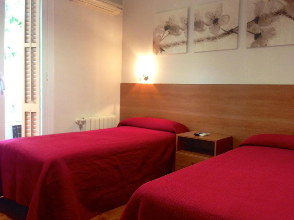 Hostal Madrazo Barcelona Bagian luar foto