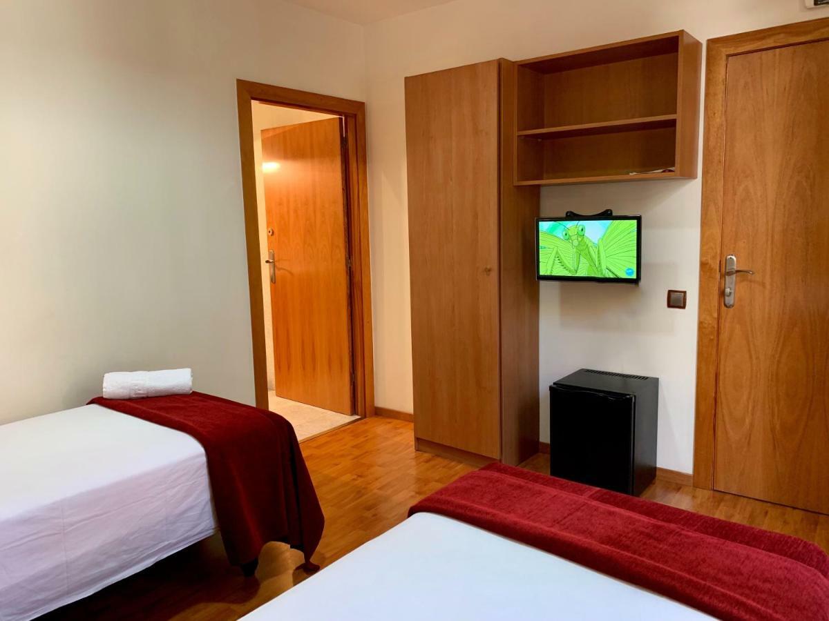 Hostal Madrazo Barcelona Bagian luar foto